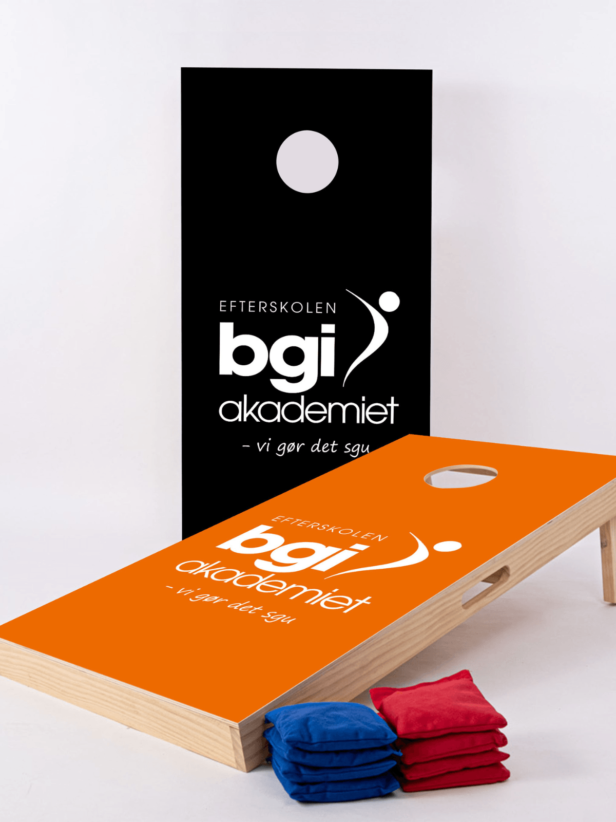 Skab_opmaerksomhed_til_dit_brand_dekorer_dit_kontor_eller_showroom._Kun_fantasien_saetter_graenser._1600_x_800px_Facebook-opslag_Liggende_488bebc5-c75e-4dd5-96a4-05b06b152845 - Cornhole.dk