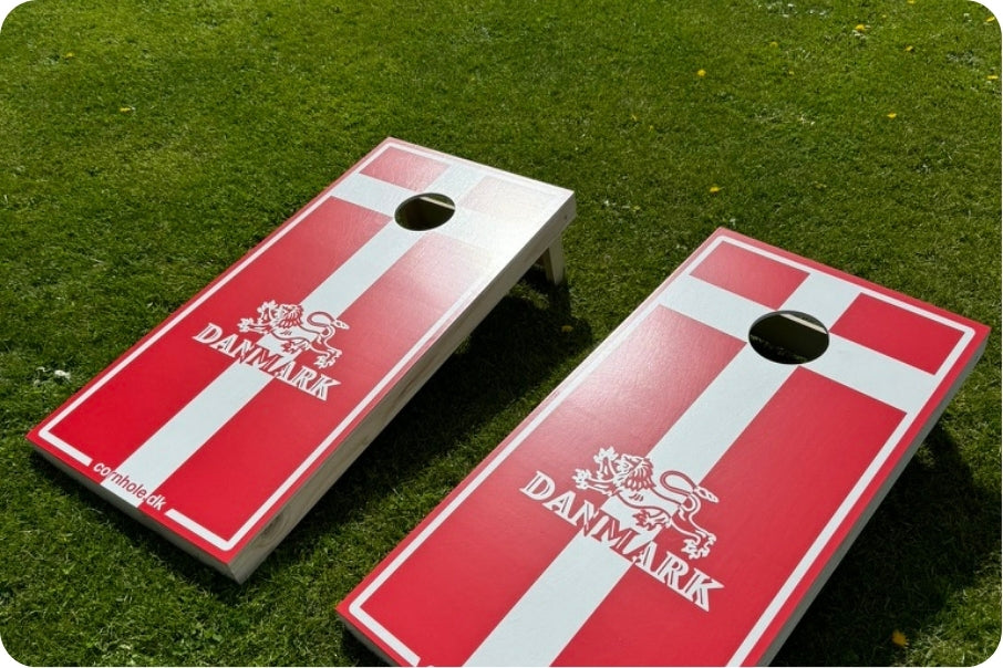 Det danske ishockeylandshold spillede cornhole i campen inden VM 2025